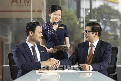 Động lực từ chiến lược tăng vốn và cơ hội hút dòng vốn ngoại của SHB
