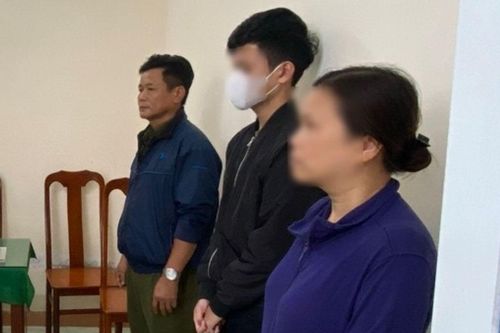 Yêu đương với bạn trai 19 tuổi, bé gái phải nhờ đến sự can thiệp của Công an