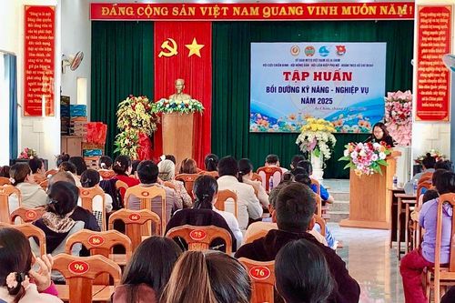 Tăng cường kỹ năng số và nghiệp vụ ủy thác vốn cho cán bộ, hội viên cơ sở