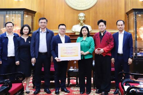 Lãnh đạo UBTƯ MTTQ Việt Nam tiếp nhận hơn 5 tỷ đồng hỗ trợ đồng bào miền Trung, Tây Nguyên