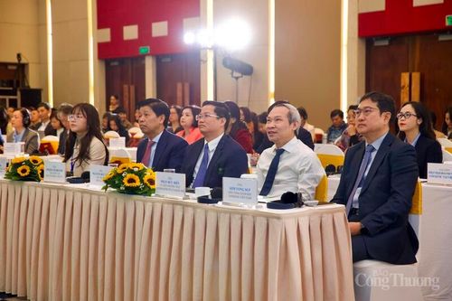 Phát triển bền vững: Lợi thế cạnh tranh cho doanh nghiệp và nền kinh tế
