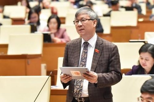 Đại biểu Quốc hội đồng tình cấm sản xuất, kinh doanh thuốc lá điện tử, nung nóng