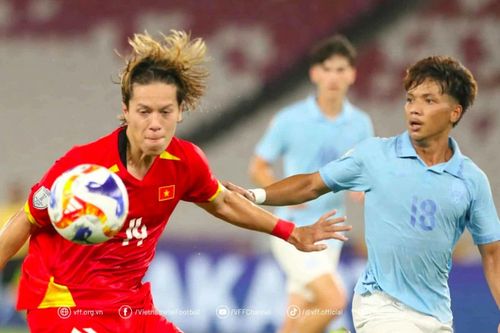 U22 Campuchia rút lui khỏi SEA Games 33; Liverpool thảm bại tại Champions League