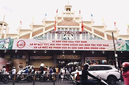 Dấu ấn kiến trúc và ký ức đô thị chợ Tân Định
