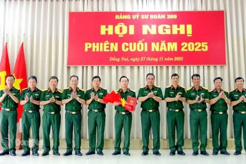 Xây dựng Đảng bộ Sư đoàn 309 trong sạch, vững mạnh