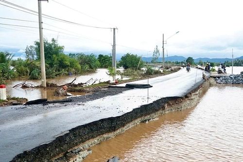 Gia Lai đề xuất hơn 1.300 tỷ đồng khắc phục hạ tầng giao thông sau bão số 13 và mưa lũ