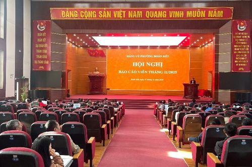 Hội nghị báo cáo viên tháng 11/2025