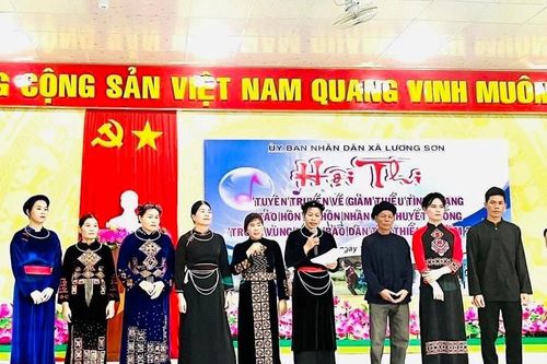 Lương Sơn nói không với nạn tảo hôn