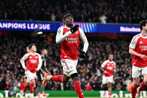Noni Madueke tỏa sáng, Arsenal hạ gục Bayern Munich 3-1