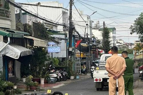 Xe tải đâm trực diện xe đạp điện ở B'Lao, 3 thiếu niên bị thương