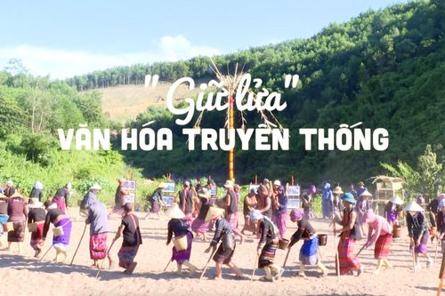'Giữ lửa' văn hóa truyền thống