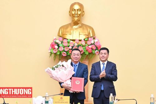 Bộ Công Thương công bố các quyết định về công tác cán bộ