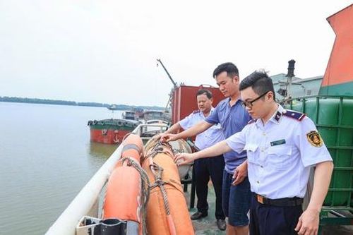Quy định rõ về kiểm tra, giám sát chuyên ngành tại cảng, bến thủy, tránh lạm quyền