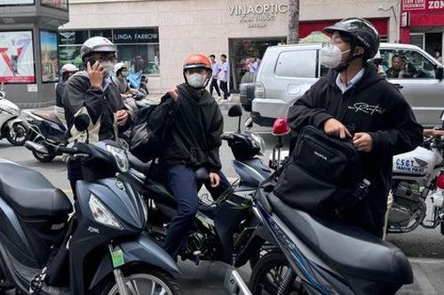Bài học đắt giá từ việc giao xe máy cho con chưa đủ tuổi