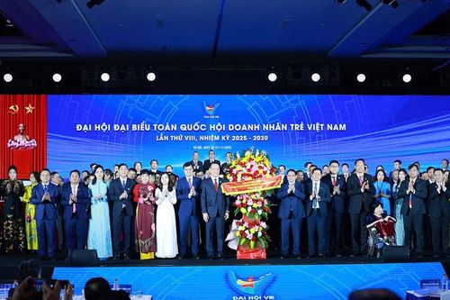Ông Đặng Hồng Anh tái cử Chủ tịch Hội Doanh nhân trẻ Việt Nam