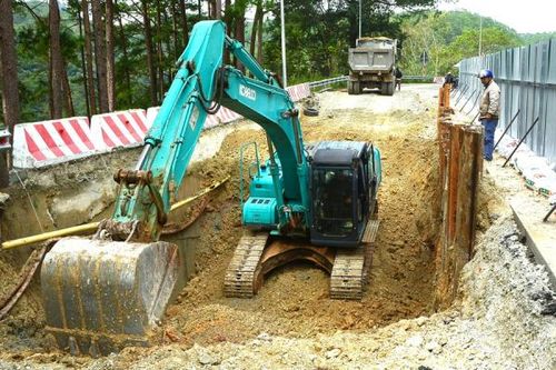 Đơn vị thi công tiếp tục khắc phục các sự cố trên đèo Prenn Đà Lạt
