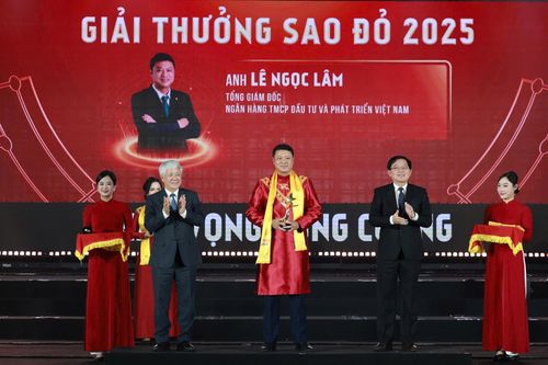 Tổng Giám đốc BIDV được vinh danh Giải thưởng Sao Đỏ năm 2025