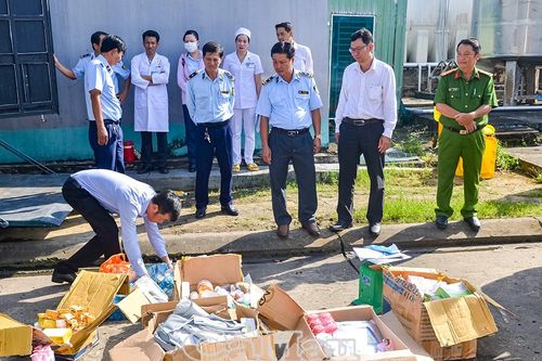 Chi cục Quản lý thị trường Cà Mau tiêu hủy hàng hóa vi phạm