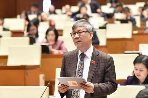 Đại biểu Quốc hội đề nghị cấm hoàn toàn thuốc lá điện tử trong Luật Đầu tư (sửa đổi)