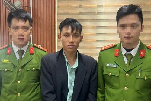 Gã thanh niên lẻn vào đền thờ trộm két sắt tiền công đức lúc rạng sáng