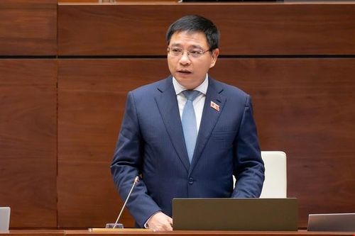Bộ trưởng Bộ Tài chính nêu lý do giữ các nhà máy sản xuất thuốc lá điện tử cho xuất khẩu