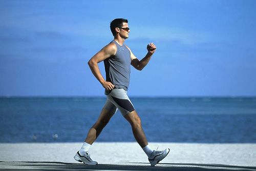 Vận động để khỏe mạnh, phòng ngừa biến chứng liên quan đến HIV