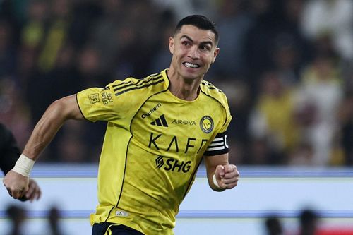Ronaldo lấn sân sang MMA