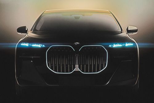 BMW cân nhắc gắn động cơ xăng cho ôtô điện