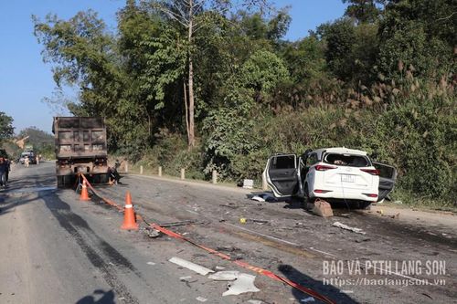 Thủ tướng Chính phủ chỉ đạo khắc phục hậu quả vụ tai nạn giao thông đặc biệt nghiêm trọng tại tỉnh Lạng Sơn