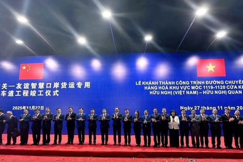 Khánh thành đường chuyên dụng vận chuyển hàng hóa cửa khẩu thông minh Việt Nam-Trung Quốc