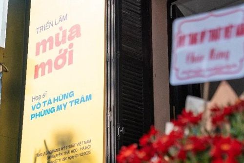 Triển lãm 'Mùa mới': Mang làng quê, hoa sen vào Hà Nội
