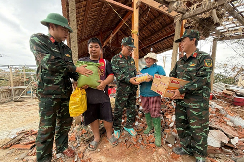 Điểm tựa vững vàng của người dân vùng lũ