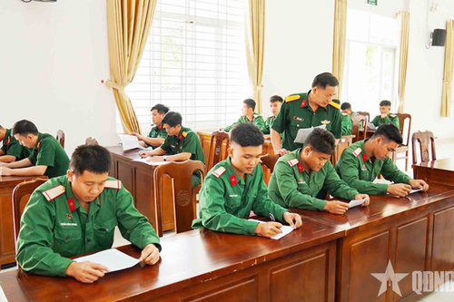 Trung đoàn 6 (Bộ tư lệnh TP Hồ Chí Minh) thực hiện tốt quy chế dân chủ cơ sở