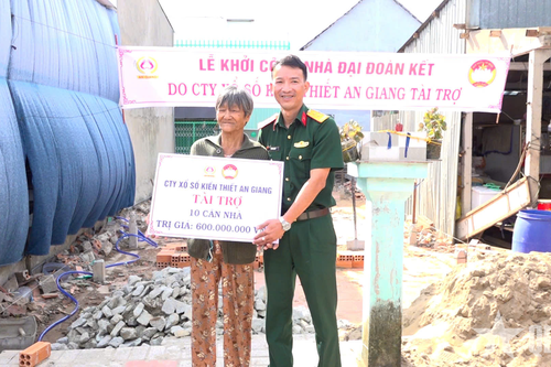 An Giang: Khởi công xây 10 nhà Đại đoàn kết tặng người dân xã An Phú
