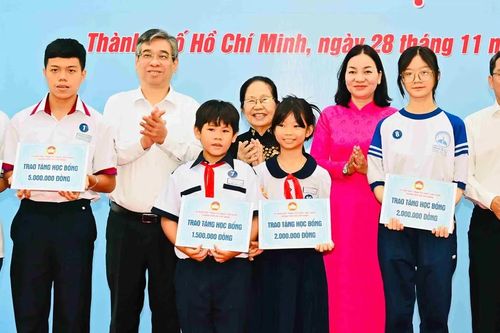 Đoàn đại biểu dự Đại hội MTTQ Việt Nam TPHCM chung tay chăm lo an sinh xã hội