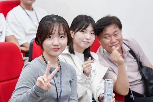 Sinh viên Việt Nam và Hàn Quốc chung tay làm dự án khởi nghiệp