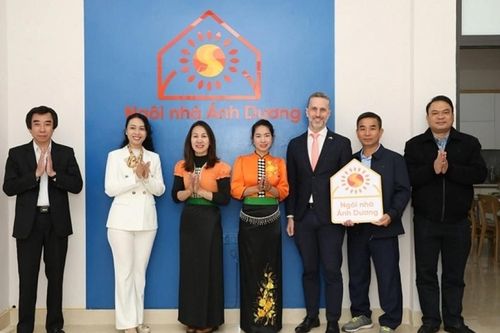 Khai trương Ngôi nhà Ánh Dương hỗ trợ phụ nữ và trẻ em gái bị bạo lực giới tại Điện Biên
