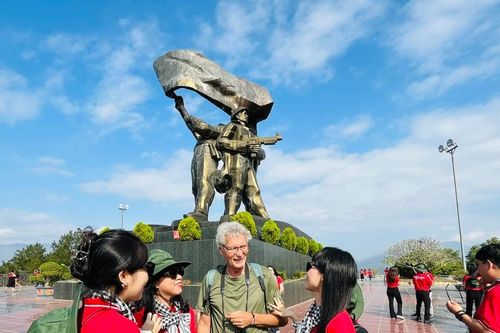 Điện Biên phải xác định du lịch là ngành kinh tế mũi nhọn, nâng 'chất' điểm đến và nhân lực