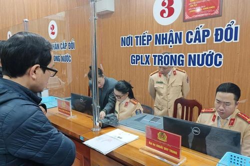 Đề xuất bỏ bài thi mô phỏng, rút ngắn thời gian đổi, cấp giấy phép lái xe