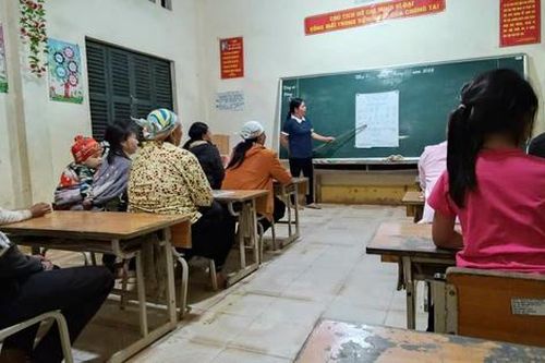 Có một Cao Bằng vững mạnh nơi địa đầu Tổ quốc - Bài 3: Lớp học xóa mù chữ, thắp sáng khát vọng vùng cao