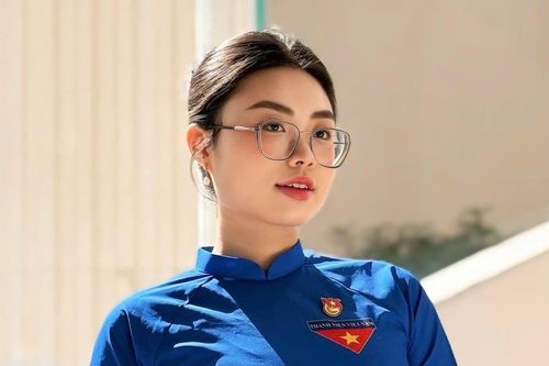 Nữ sinh Học viện Ngoại giao phát biểu tại Lễ kỷ niệm 50 năm Quốc khánh Lào là ai?