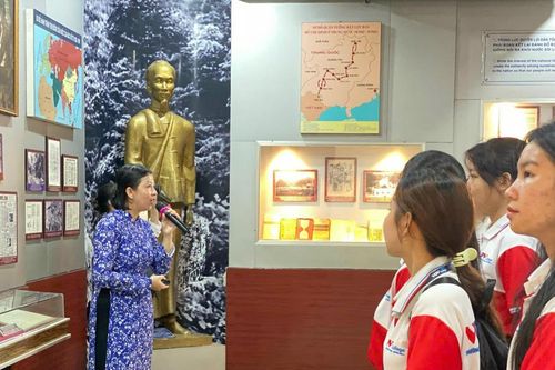 TP Hồ Chí Minh vinh danh 115 tác phẩm về học tập theo gương Bác Hồ