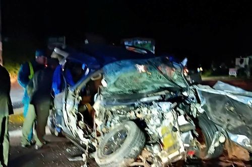 Ô tô bị 'vò nát' sau cú đấu đầu kinh hoàng ở Lâm Đồng, 2 người tử vong tại chỗ
