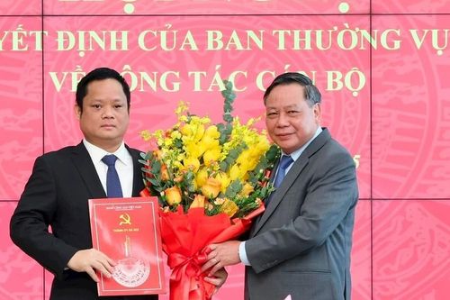 Phó Chủ nhiệm Văn Phòng Quốc hội làm Phó trưởng Ban Tuyên giáo và Dân vận Thành ủy Hà Nội