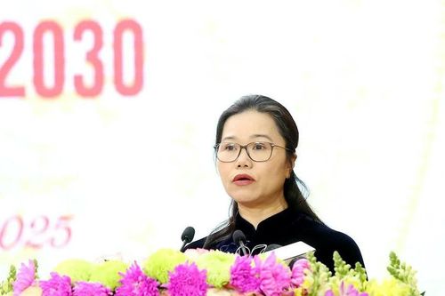 Bà Bùi Thị Minh tái cử vị trí Chủ tịch Ủy ban MTTQ Việt Nam tỉnh Phú Thọ