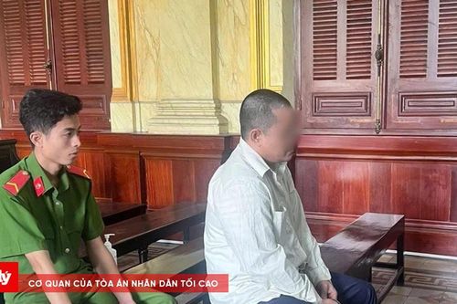 Dùng kéo đâm 'vợ hờ' vì níu kéo không thành