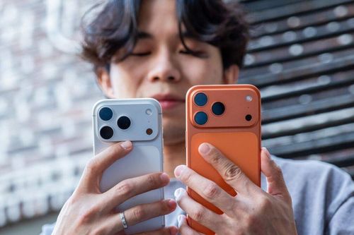 Đổ xô mua iPhone dịp cuối năm: Chọn chiếc nào phù hợp nhất?