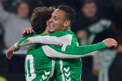 Antony giúp Betis thắng trận, Roma và Aston Villa bứt phá