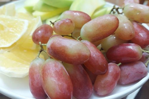Chỉ ăn rau quả, rất ít đạm, không tinh bột nhưng không thể giảm cân