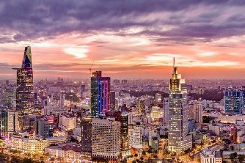 Công bố Top 10 địa phương hấp dẫn doanh nghiệp lớn năm 2025